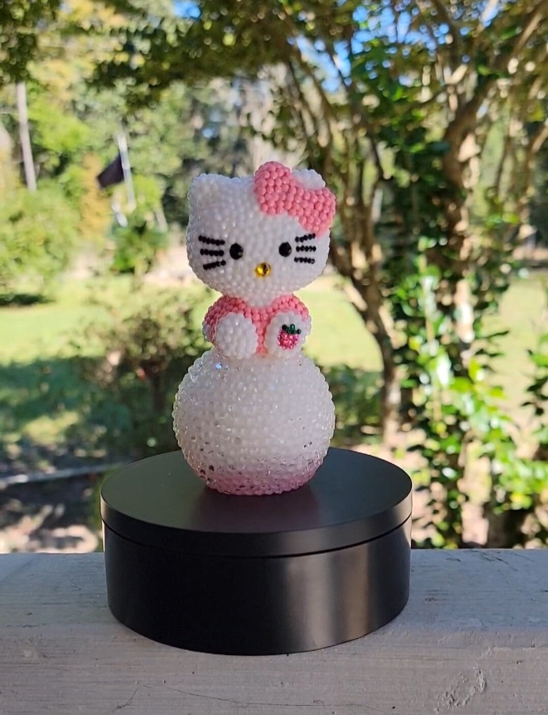 Hand set Rhinestoned Hello kitty battery powered night light