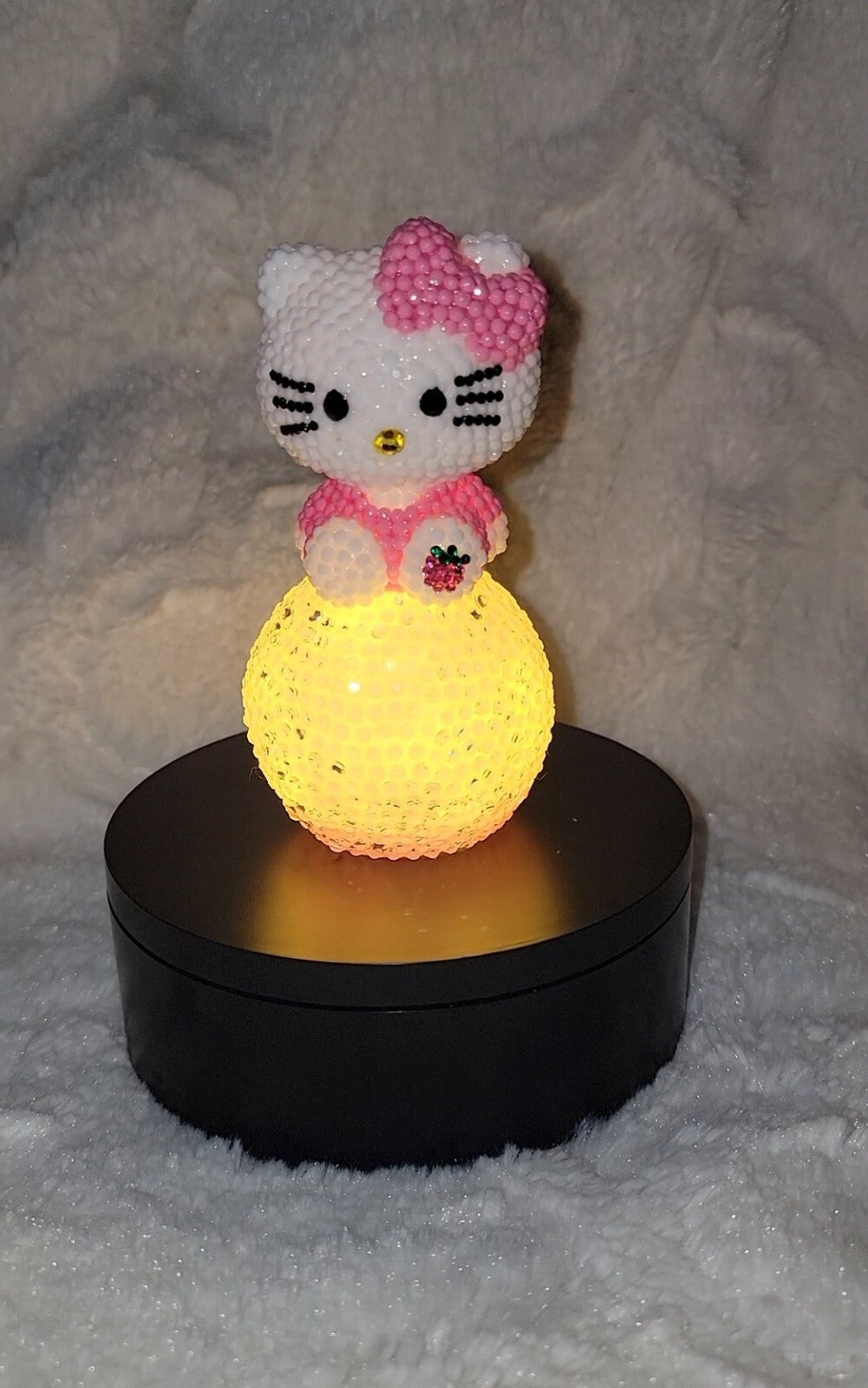 Hand set Rhinestoned Hello kitty battery powered night light